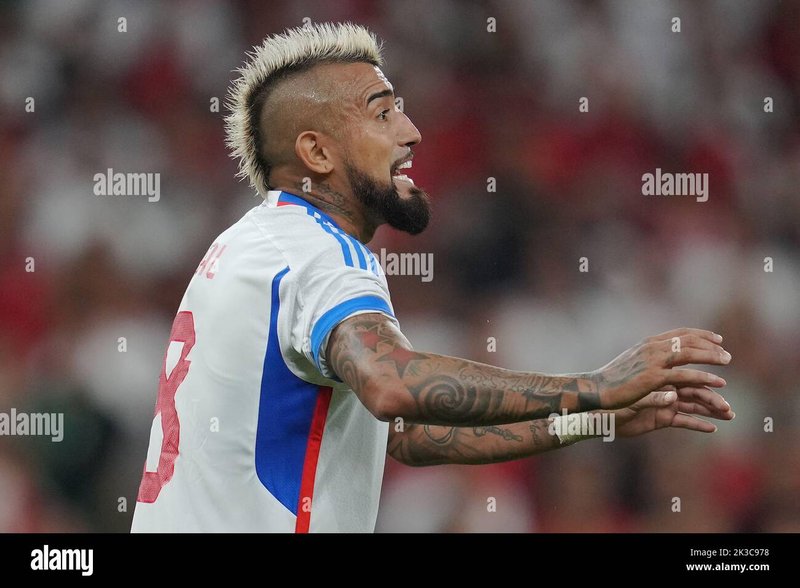 Juega con el king arturo vidal, arturo vidal casino